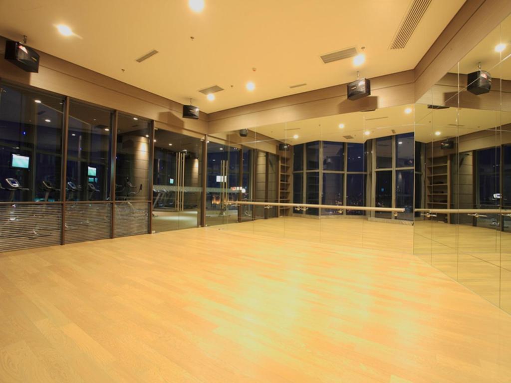 Grand Madison Qingdao Harbour-View Central（Former Qingdao Farglory Hotel） Buitenkant foto