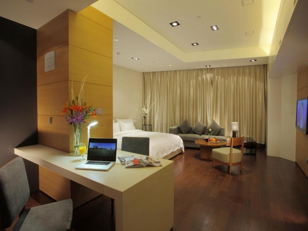 Grand Madison Qingdao Harbour-View Central（Former Qingdao Farglory Hotel） Kamer foto
